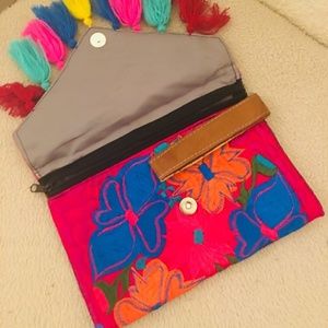 Cartera 100% Mexicana.